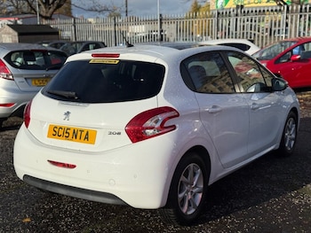 Used Peugeot 208 2015 for sale - 76417742: Photo