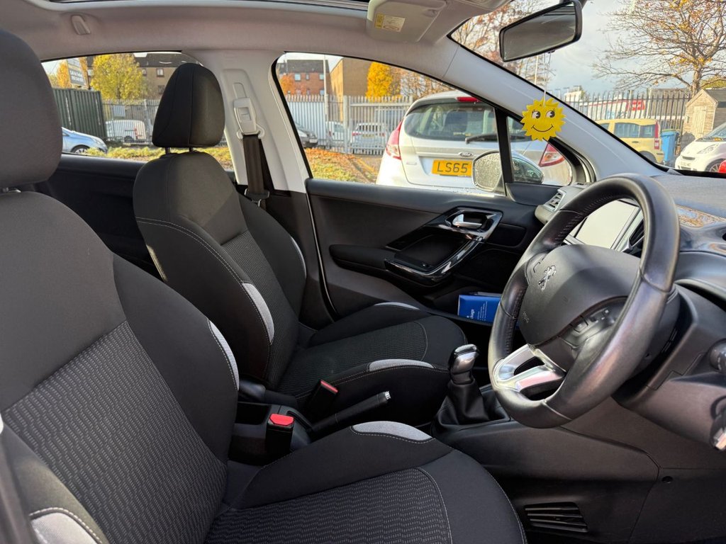 Used Peugeot 208 2015 for sale - 76417742: Photo 6