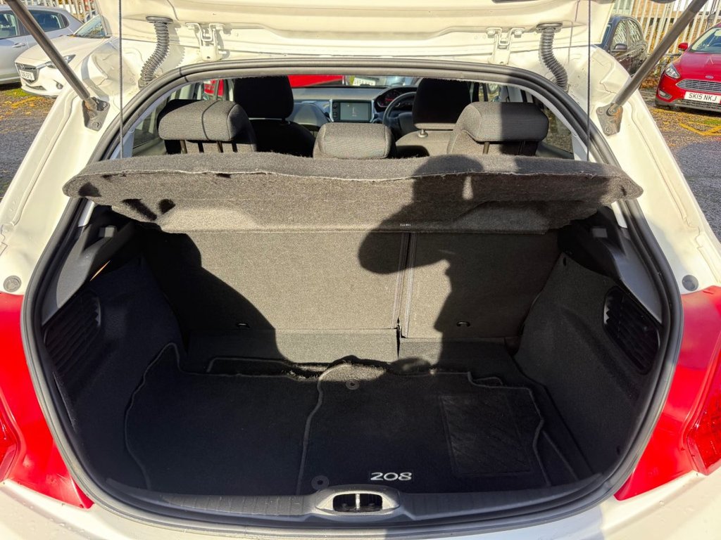 Used Peugeot 208 2015 for sale - 76417742: Photo 8
