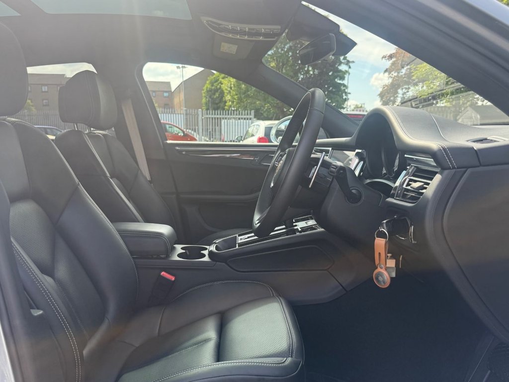 Used Porsche Macan 2024 for sale - 77547025: Photo 13