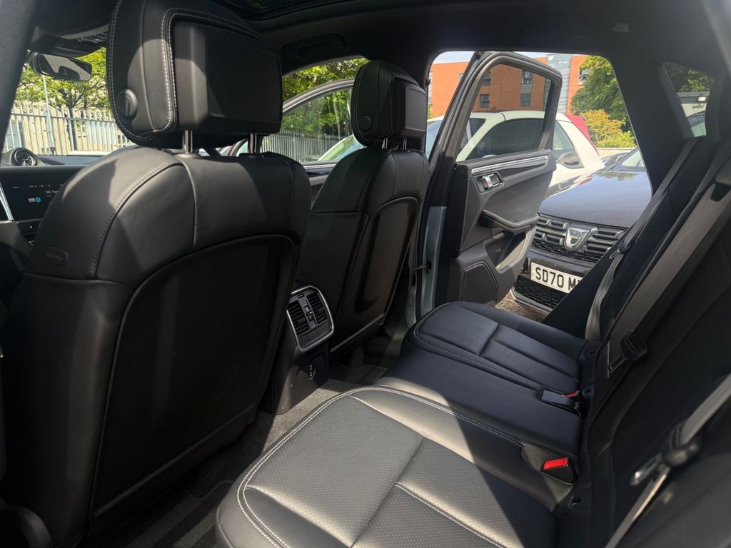 Used Porsche Macan 2024 for sale - 77547025: Photo 16