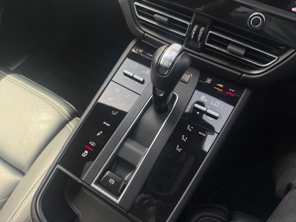 Used Porsche Macan 2024 for sale - 77547025: Photo 27