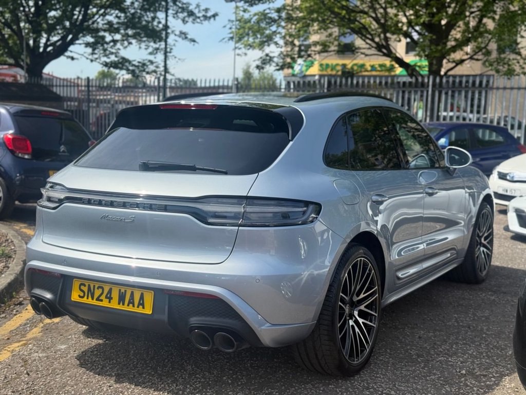 Used Porsche Macan 2024 for sale - 77547025: Photo 4