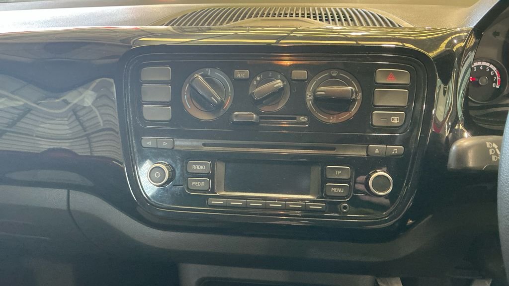 Used Volkswagen up! 2013 for sale - 77976526: Photo 10