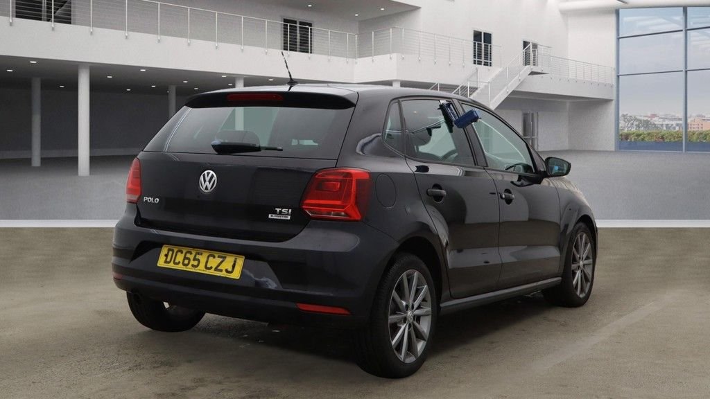 Used Volkswagen Polo 2016 for sale - 76417744: Photo 4