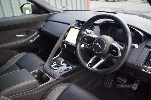 Used Jaguar E-Pace 2022 for sale - 76672052: Photo 3