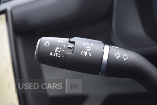 Used Land Rover Defender 2023 for sale - 77840197: Photo 17