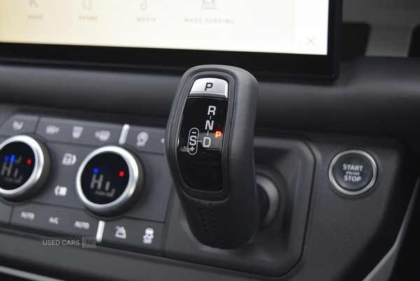 Used Land Rover Defender 2023 for sale - 77840197: Photo 24