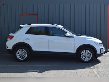 Used Volkswagen T-Roc 2022 for sale - 76201486: Photo 2