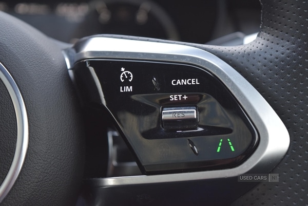 Used Jaguar E-Pace 2022 for sale - 76646731: Photo 16