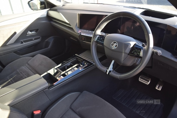 Used Vauxhall Astra 2024 for sale - 77637957: Photo 3