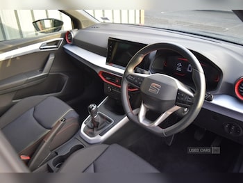 Used SEAT Arona 2024 for sale - 77634127: Photo