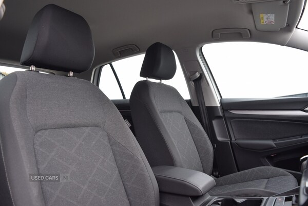 Used Volkswagen Golf 2022 for sale - 76433475: Photo 32