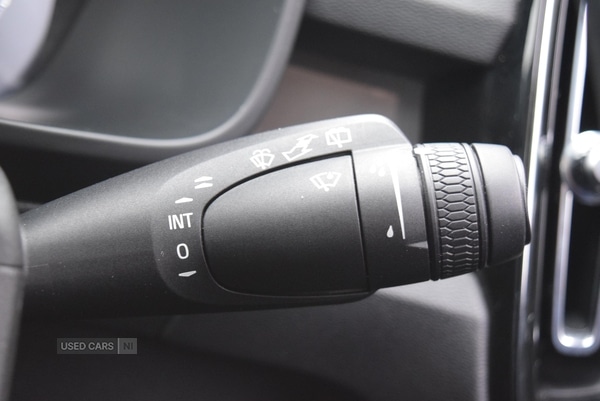 Used Volvo XC40 2023 for sale - 76772505: Photo 18