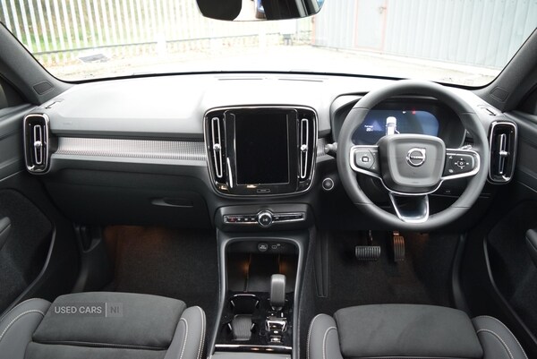 Used Volvo XC40 2025 for sale - 76308707: Photo 11
