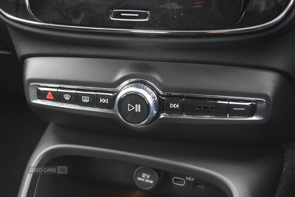 Used Volvo XC40 2025 for sale - 76308707: Photo 25