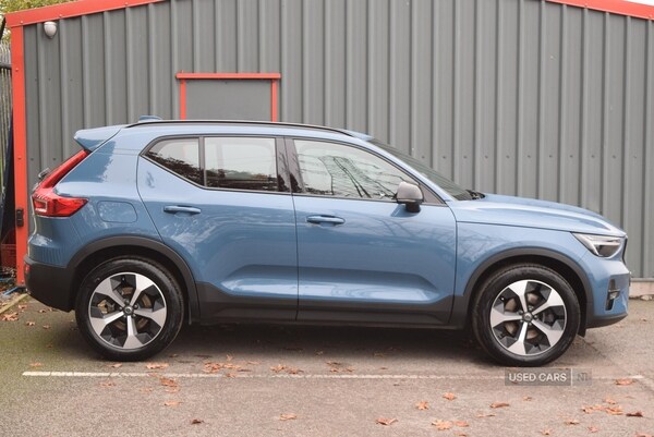 Used Volvo XC40 2025 for sale - 76308707: Photo 2