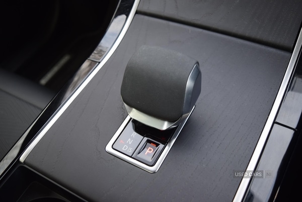 Used Land Rover Range Rover Velar 2024 for sale - 76672176: Photo 27