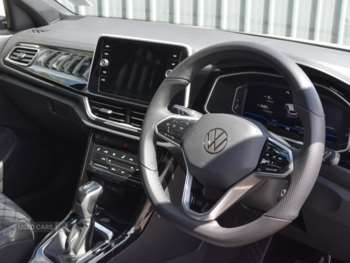 Used Volkswagen T-Roc 2023 for sale - 75247777: Photo