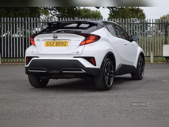 Used Toyota C-HR 2023 for sale - 77102230: Photo