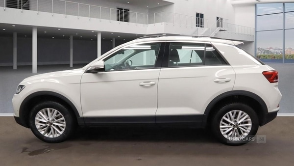 Used Volkswagen T-Roc 2023 for sale - 76803090: Photo 5