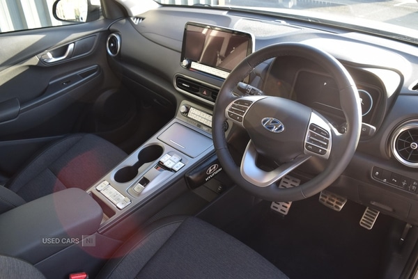 Used Hyundai KONA 2023 for sale - 76802614: Photo 3