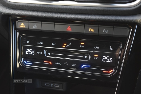 Used Volkswagen T-Roc 2024 for sale - 76787532: Photo 25