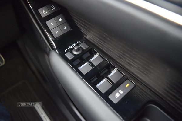 Used Land Rover Range Rover Velar 2024 for sale - 76803184: Photo 28