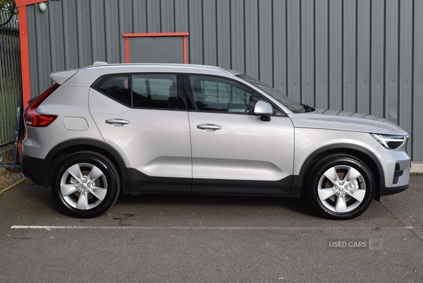 Used Volvo XC40 2023 for sale - 76153393: Photo 2