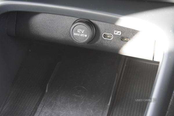 Used Volvo XC40 2023 for sale - 76153393: Photo 27