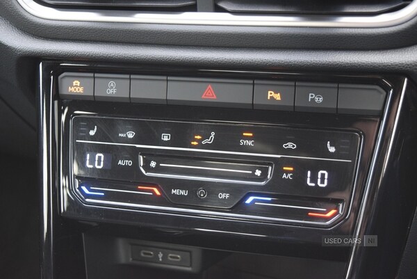 Used Volkswagen T-Roc 2022 for sale - 77204239: Photo 24