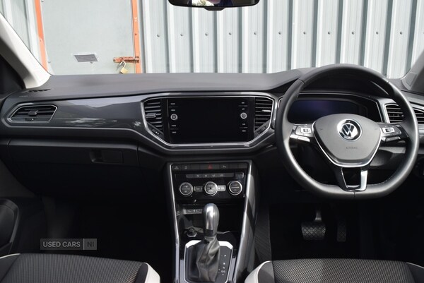 Used Volkswagen T-Roc 2021 for sale - 77030321: Photo 11