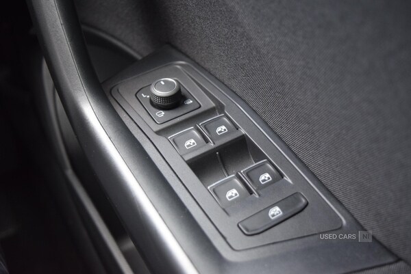 Used Volkswagen T-Roc 2021 for sale - 77030321: Photo 32