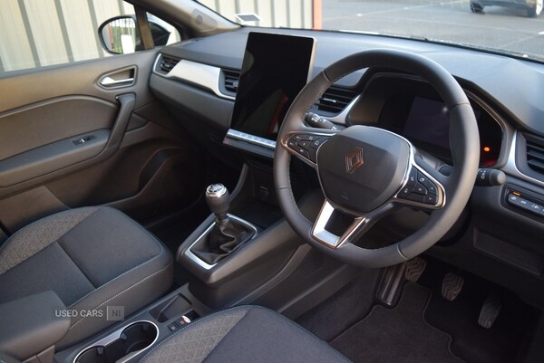 Used Renault Captur 2025 for sale - 76702555: Photo 3