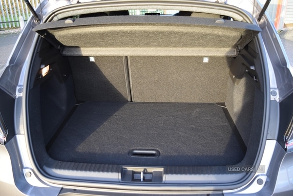 Used Renault Captur 2025 for sale - 76702555: Photo 30