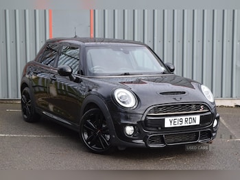 MINI Hatch feature image