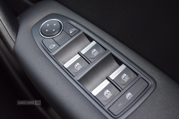 Used Renault Captur 2024 for sale - 76153414: Photo 29