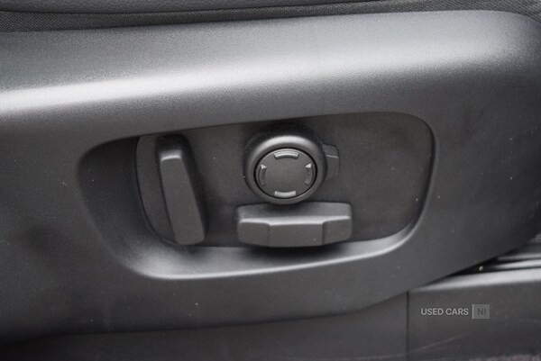 Used Land Rover Discovery 2023 for sale - 76327616: Photo 32