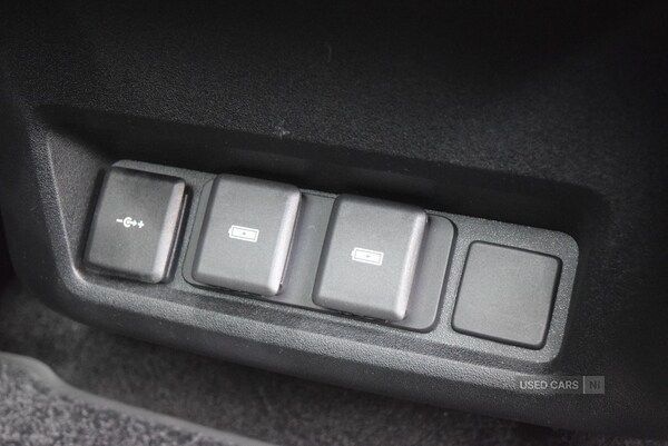 Used Land Rover Discovery 2023 for sale - 76327616: Photo 34