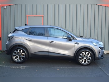 Used Renault Captur 2025 for sale - 76998584: Photo