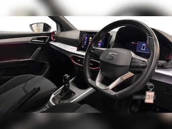 Used SEAT Arona 2023 for sale - 76486040: Photo