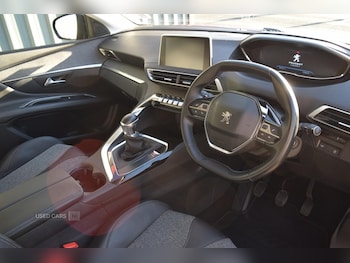 Used Peugeot 3008 2017 for sale - 76787175: Photo