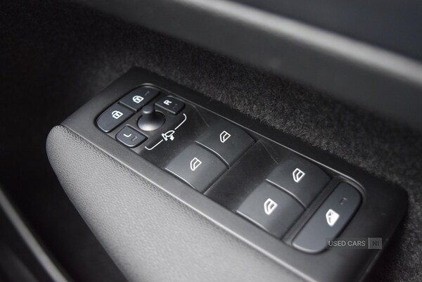 Used Volvo XC40 2022 for sale - 76308644: Photo 30