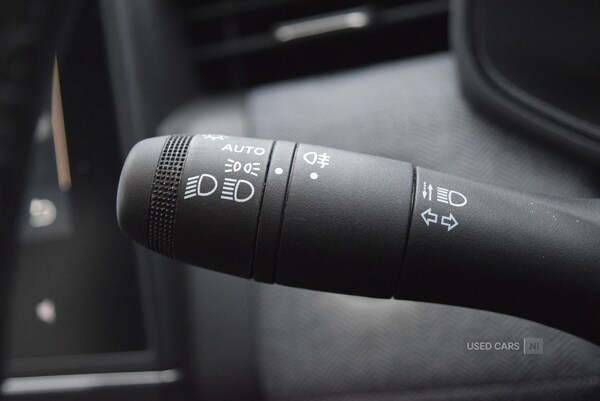 Used Renault Clio 2025 for sale - 77372125: Photo 17