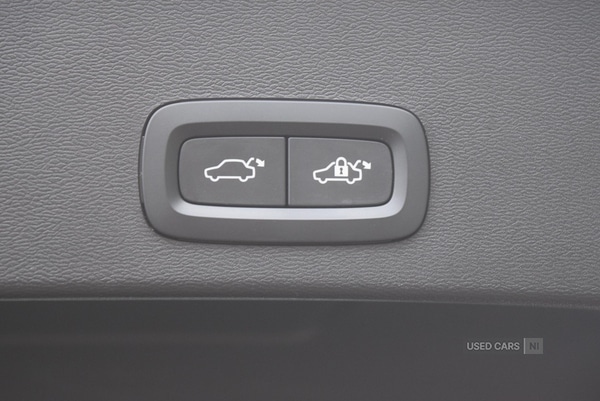 Used Volvo XC40 2023 for sale - 76690601: Photo 36