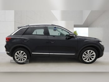 Used Volkswagen T-Roc 2023 for sale - 78430712: Photo