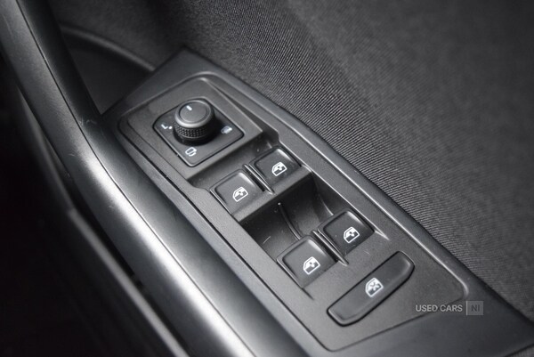 Used Volkswagen T-Roc 2023 for sale - 76551573: Photo 28