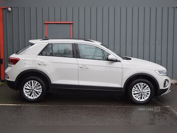 Used Volkswagen T-Roc 2023 for sale - 76551573: Photo