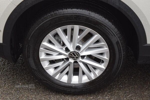 Used Volkswagen T-Roc 2023 for sale - 76551573: Photo 35