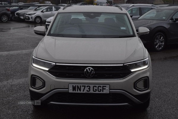 Used Volkswagen T-Roc 2023 for sale - 76551573: Photo 5
